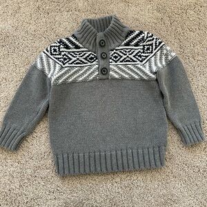 GAP Gray and Black Patterned Turtleneck Sweater